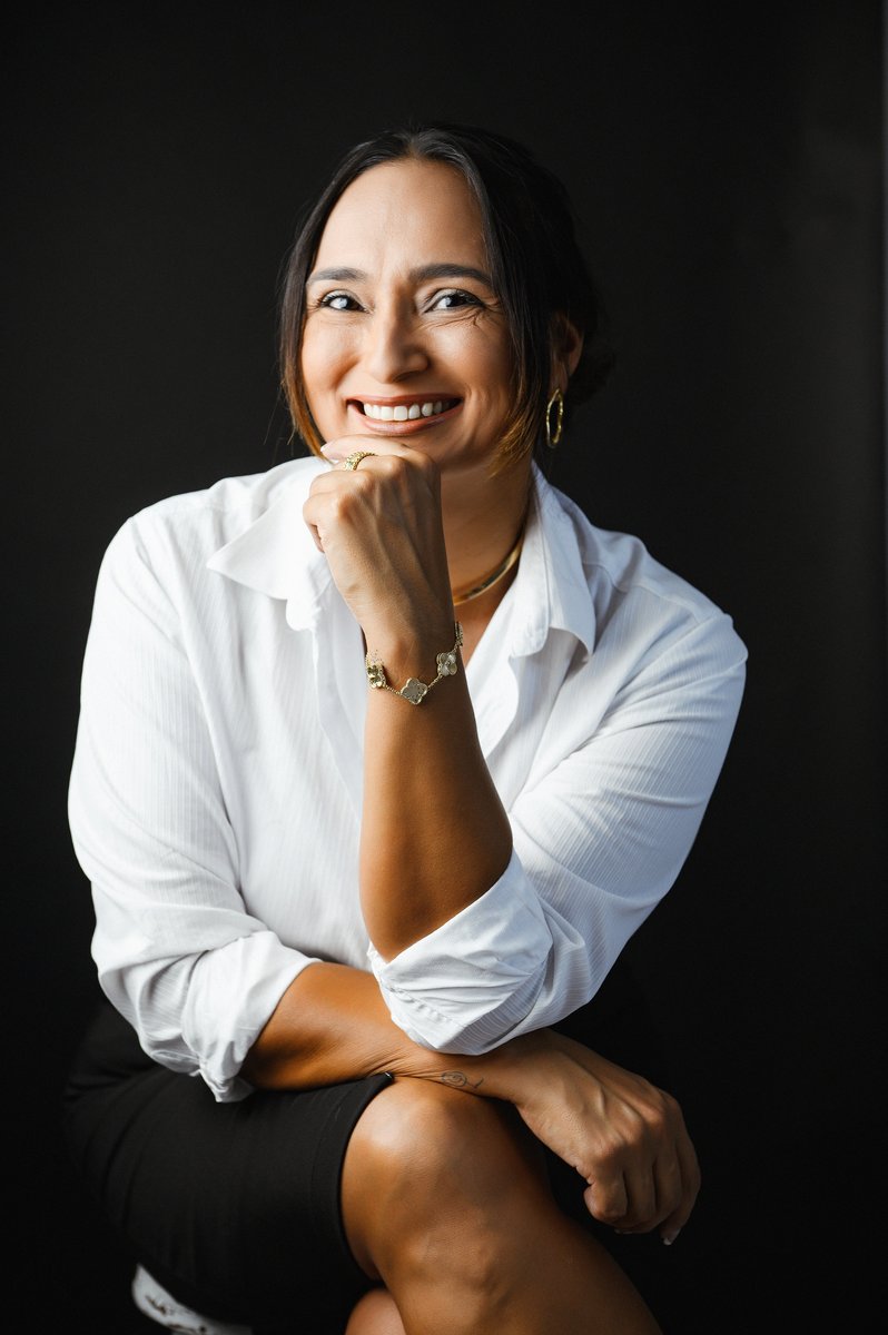 Vicky Coelho — Mestra Reikiana, taróloga e Terapeuta Holística